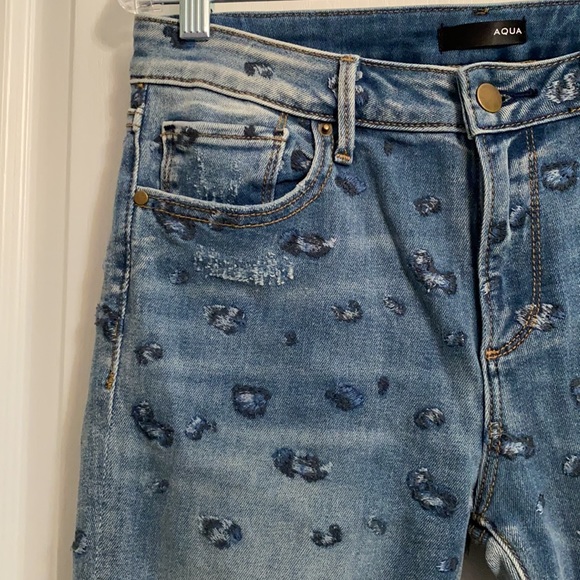 Aqua Embroidered Skinny Jeans - Picture 3 of 6